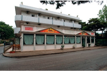 Italija Hotel Lignano Sabbiadoro, Eksterjeras